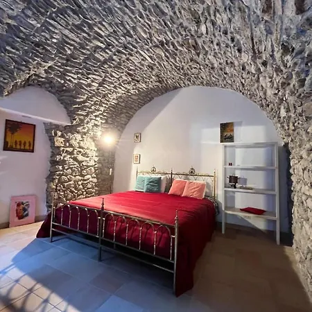 Casa Victoria - Full Equipped Stone House * Rocchetta Nervina