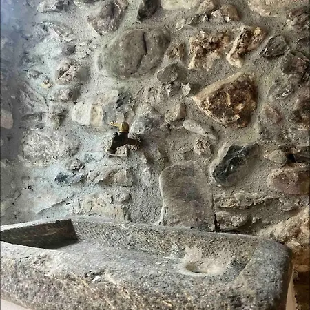 Casa Victoria - Full Equipped Stone House Дом отдыха